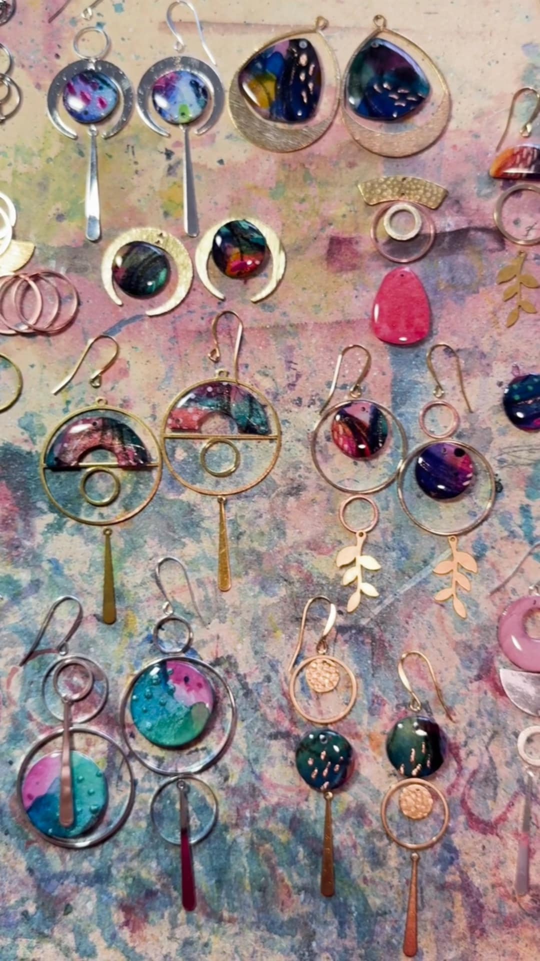 The Art of Artisan Metalwork Jewelry