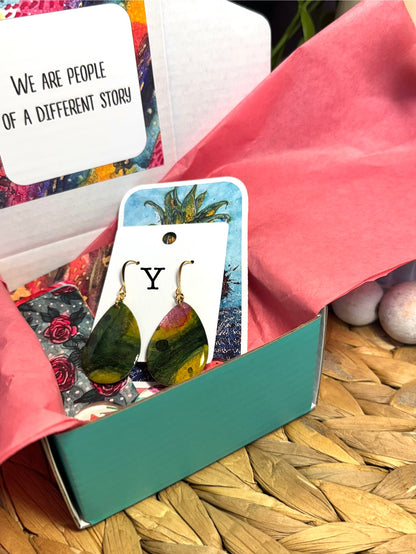Signature Style Subscription Box! You Pick: April/May 2025