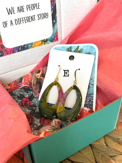 Signature Style Subscription Box! You Pick: April/May 2025
