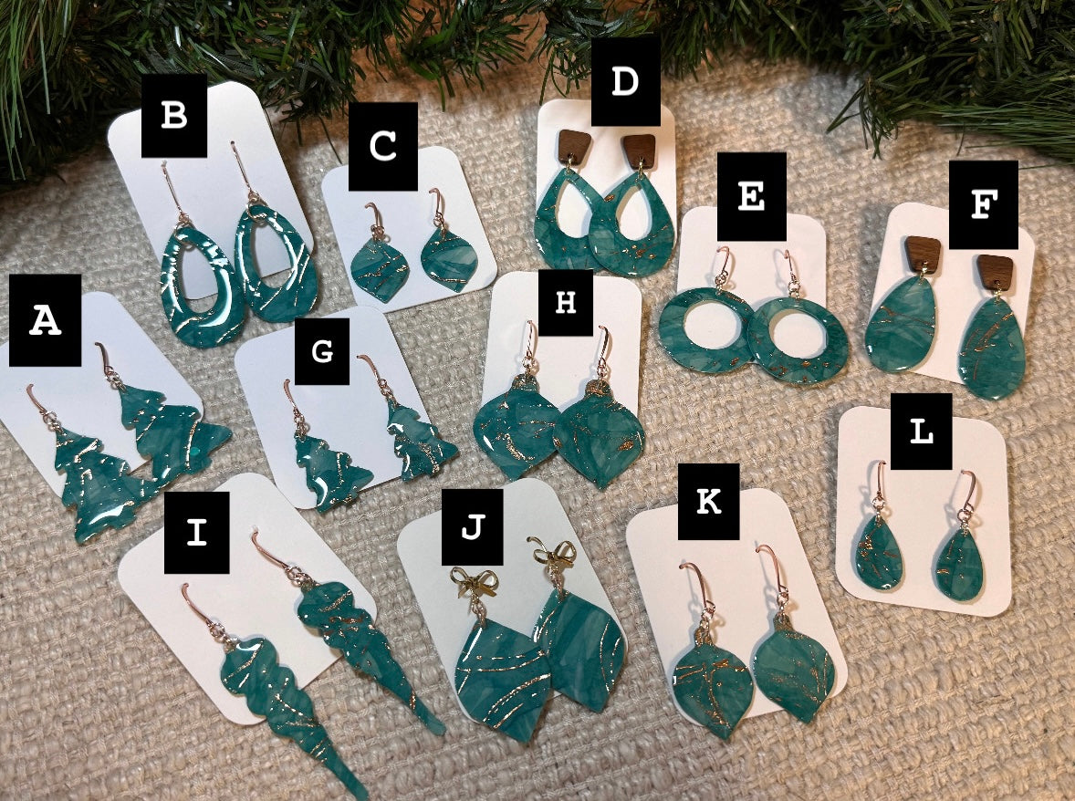 Christmas ‘25: Light Teal and gold